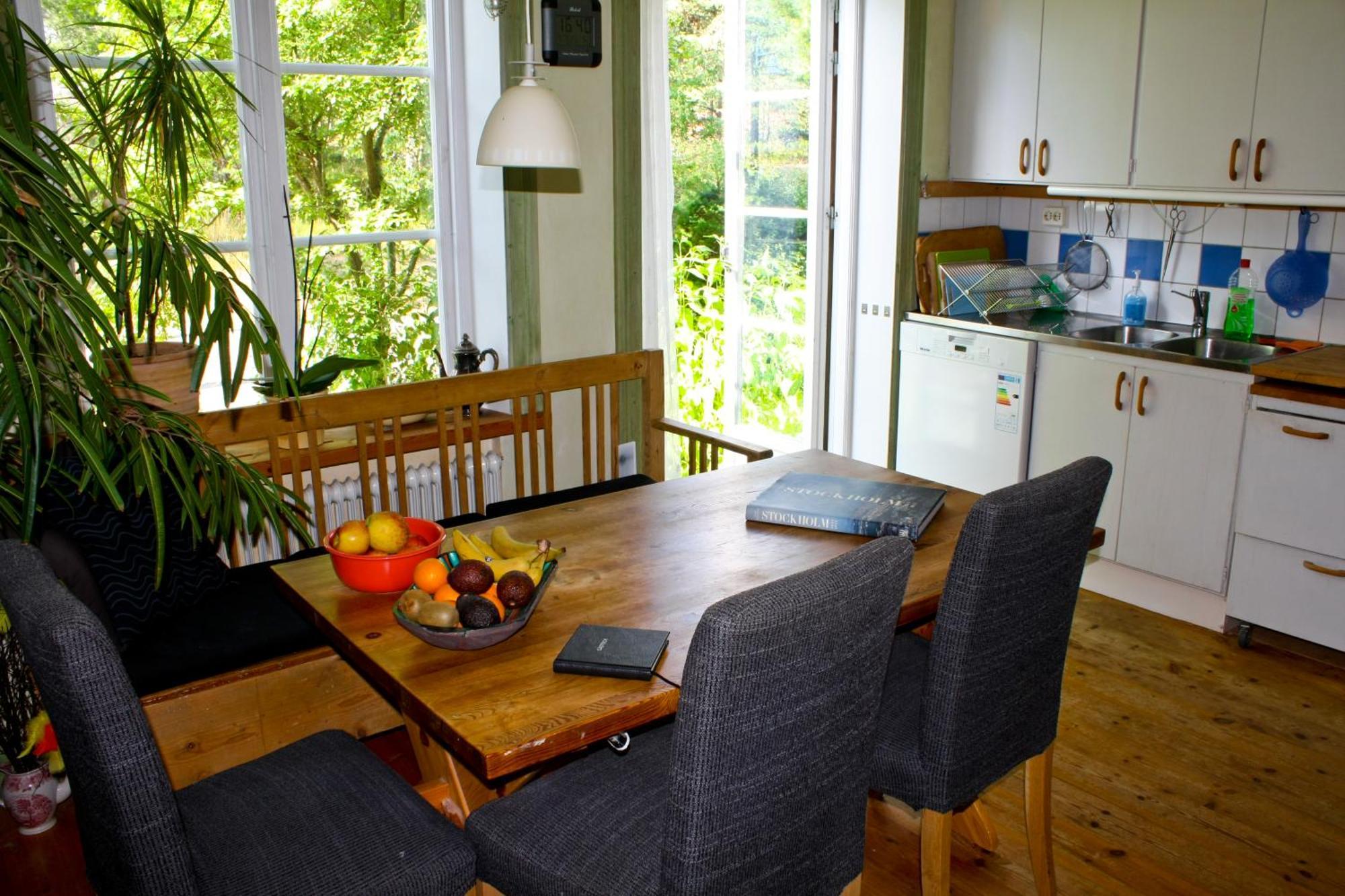 B&B Eco-Village 12 Min From City 스톡홀름 외부 사진